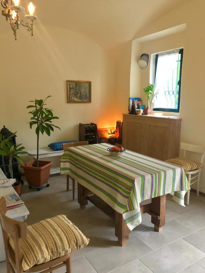 Il Casolare Del Medio Olona Bed and Breakfast Fagnano Olona Buitenkant foto